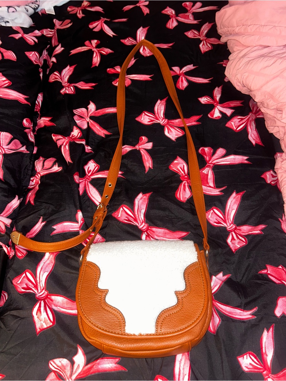 Jessica Simpson White and Tan Saddle Crossbody Bag
